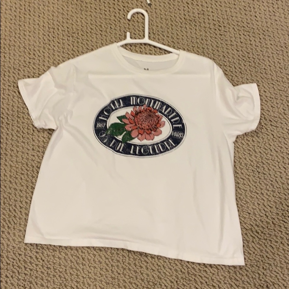 Tee shirt